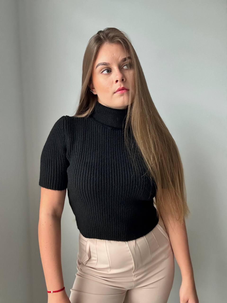 Crop stiliaus golfytė