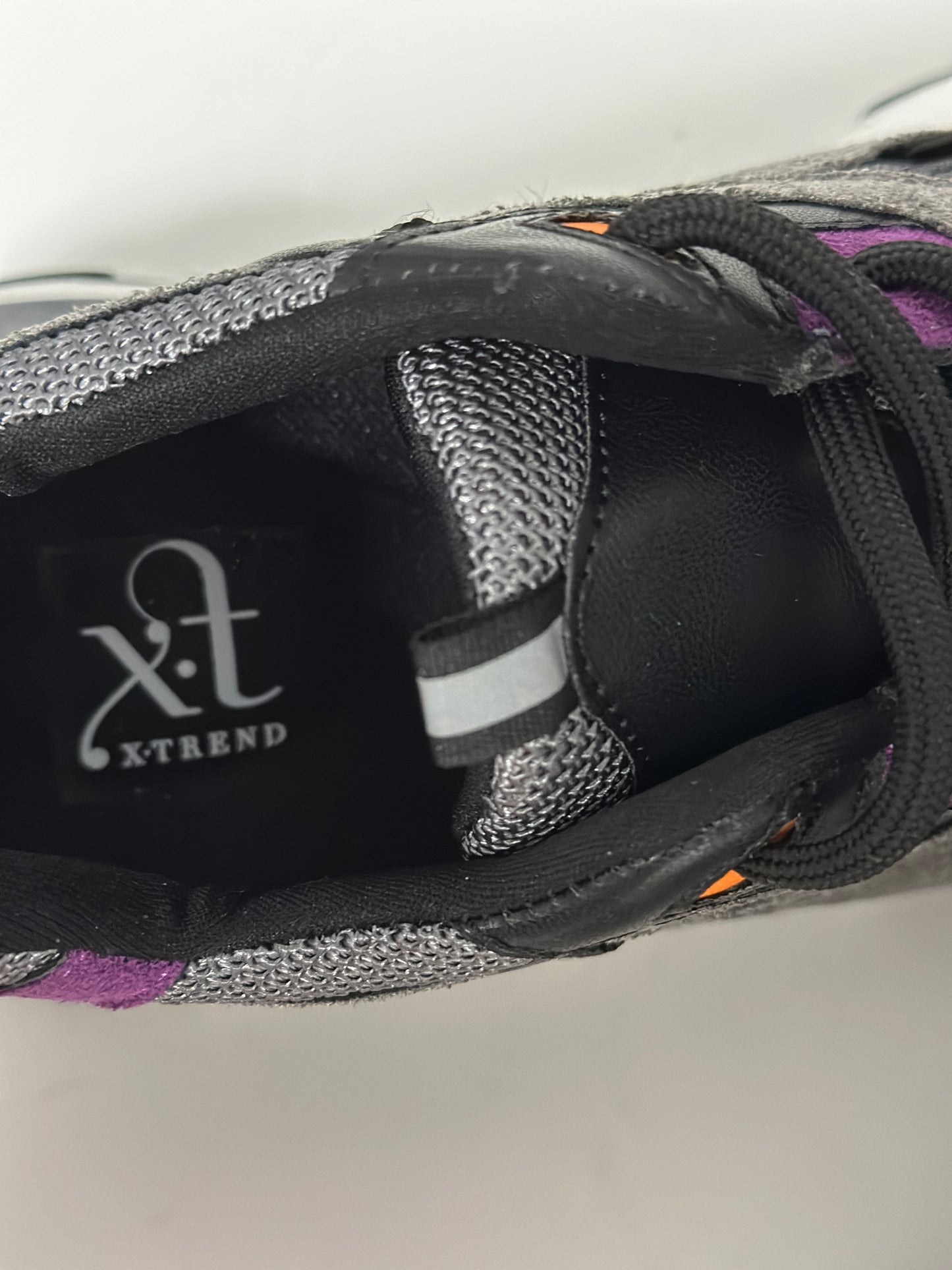 Natūralios odos kedai