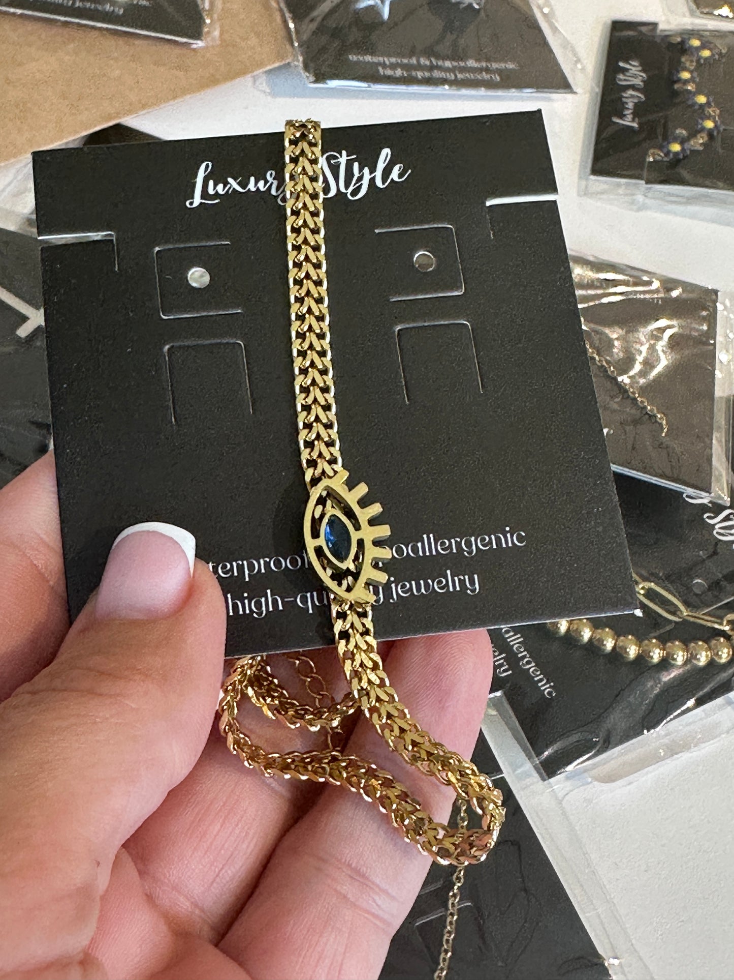 Grandinėlė su apsaugos simboliu „Evil Eye“, 18K auksu dengtas plienas