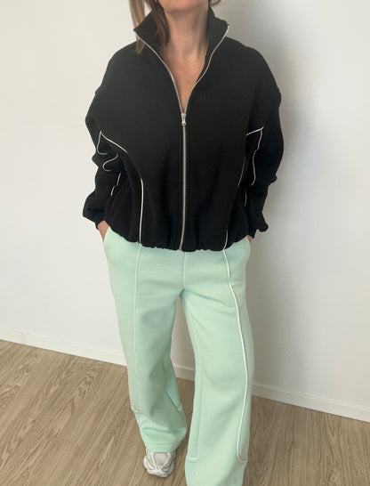 Bomber stiliaus džemperis