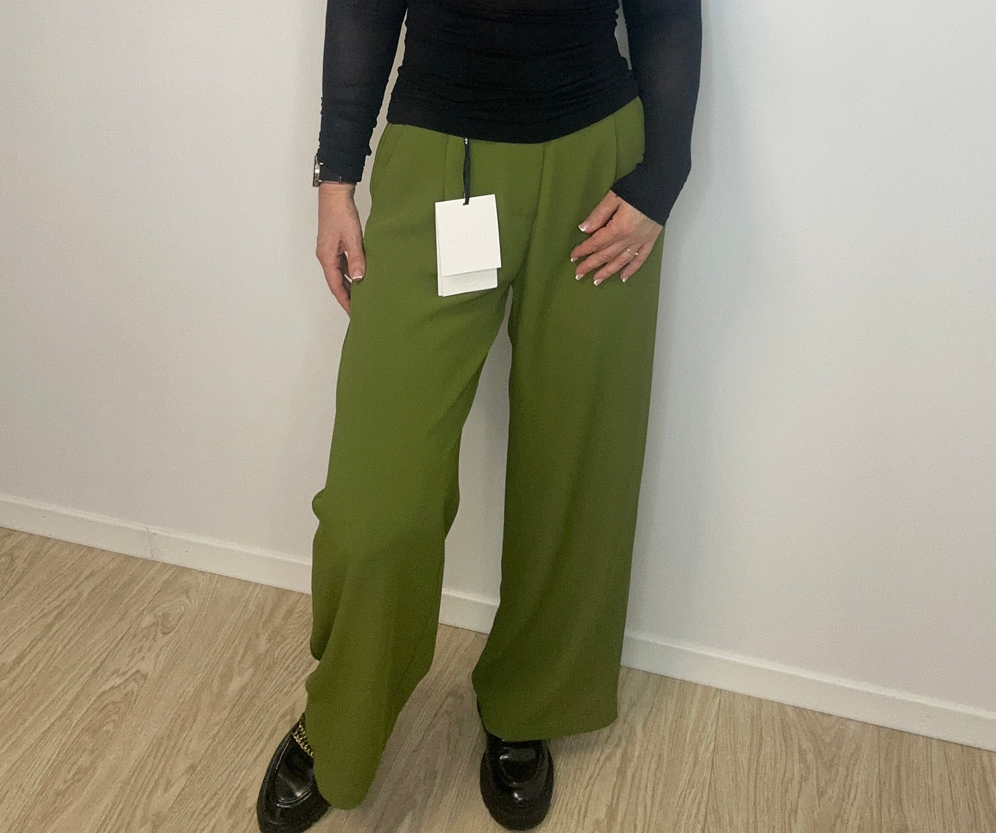 Lumina klasikinės kelnės