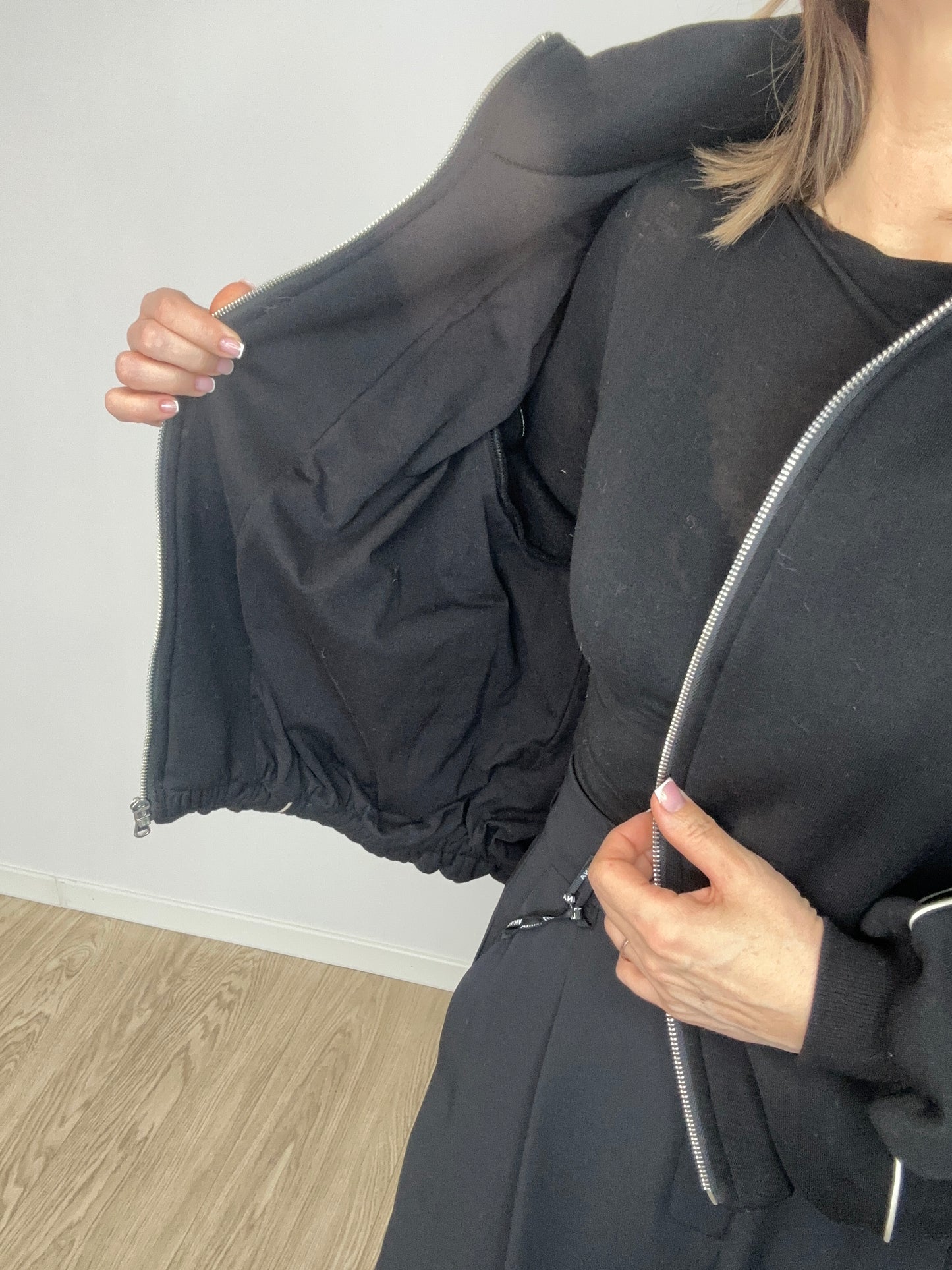 Bomber stiliaus džemperis