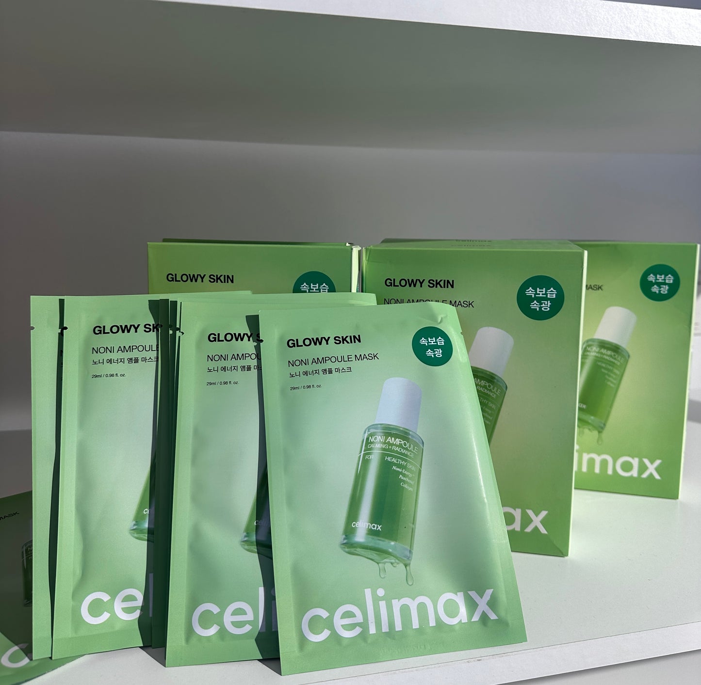 Celimax Glowy Skin Noni Ampoule Mask – drėkinamoji veido kaukė su noni ekstraktu(10vnt.)
