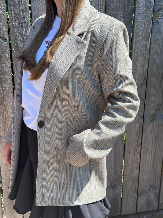 Stilingas švarkas "KAROL"